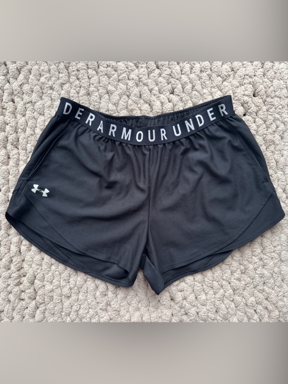 Under Armour Black Women's Athletic Shorts with Logo Waistband